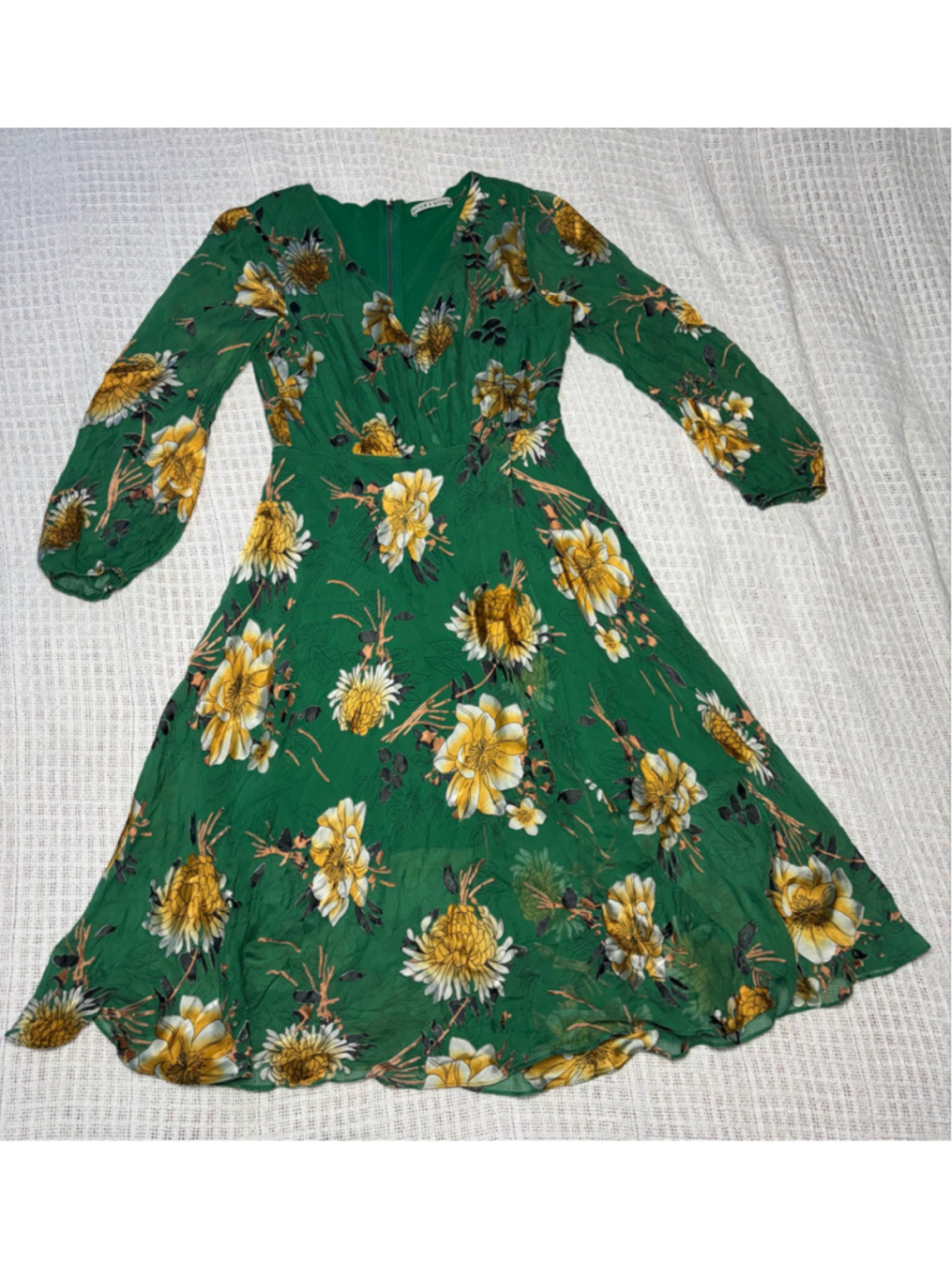 Alice + Olivia RARE Coco Floral Silk Blend Green & Gold Chiffon Dress Size 6 EUC - Picture 10 of 12